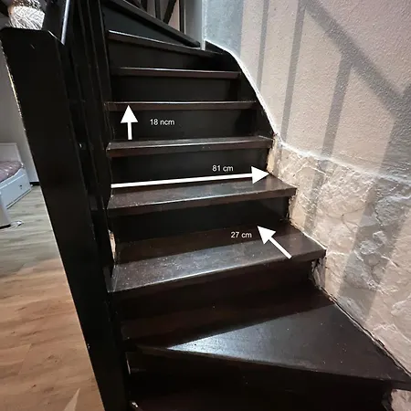 House With Private Garden Bbq, With Easy Parking Near Tejo, Fast Access To Alfama & Downtown 別荘 リスボン