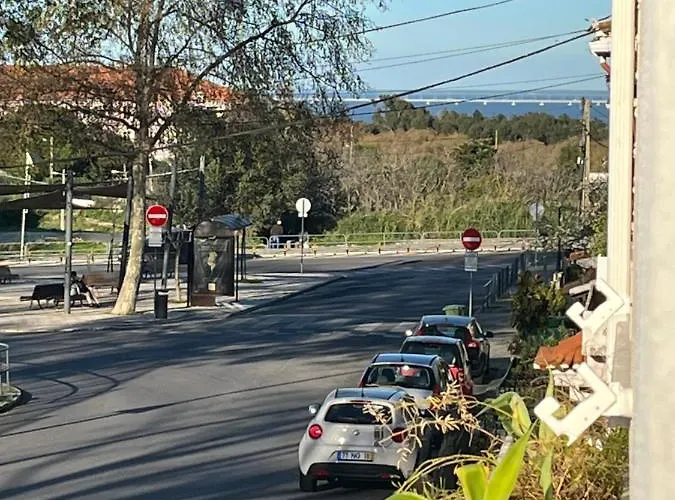 House With Private Garden Bbq, With Easy Parking Near Tejo, Fast Access To Alfama & Downtown Дом отдыха