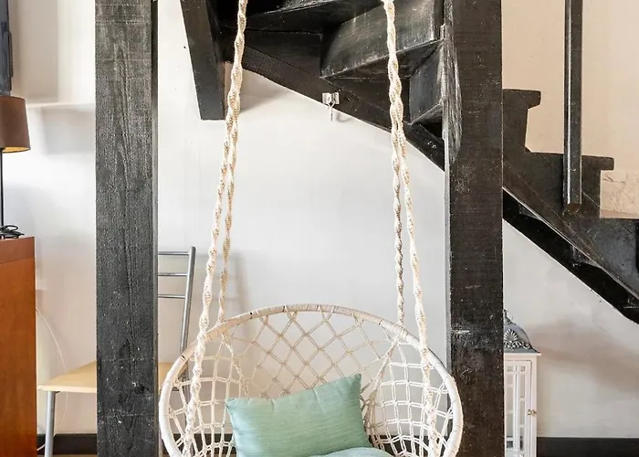 House With Private Garden Bbq, With Easy Parking Near Tejo, Fast Access To Alfama & Downtown * Лиссабон