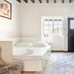 度假居 Garden Stays, With Bbq, Easy Parking Near Tejo, Fast Access To Alfama & Downtown Lisboa